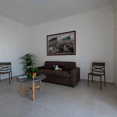 Apartment Ziche House