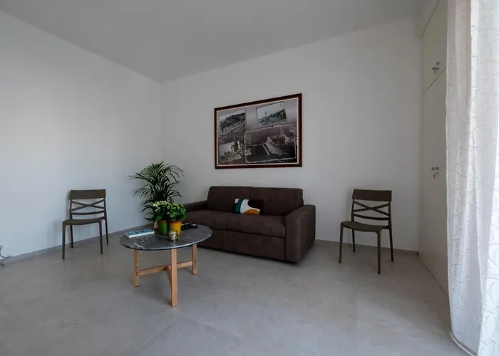 아파트 Ziche House